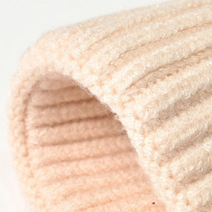Fashionable Knitted Hat for Men & Women